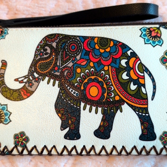 BNWOT Colorful Elephant Pattern Wristlet/Wallet - Picture 8 of 8